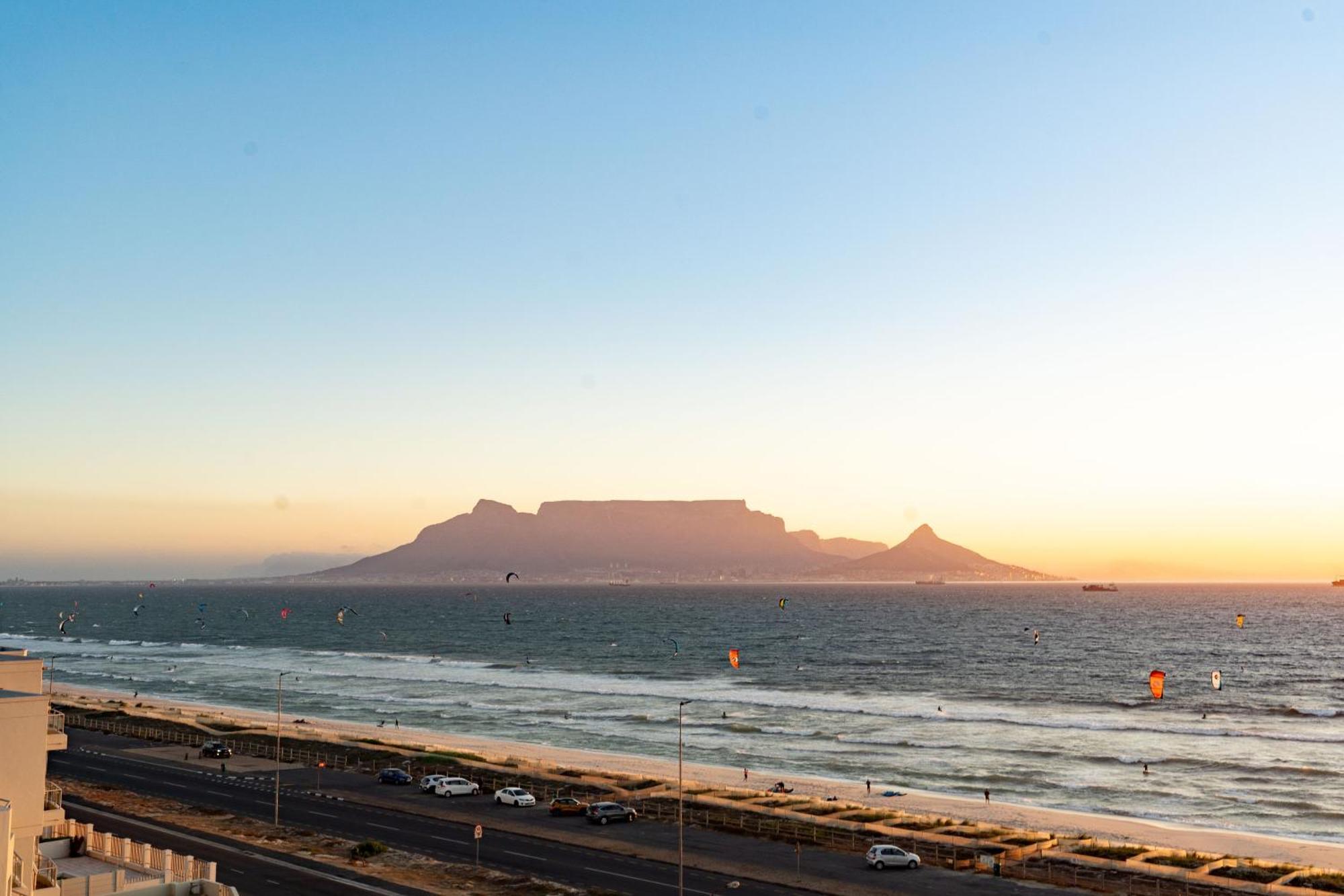 Ekapa-beachfront In Blouberg Apartment Cape Town