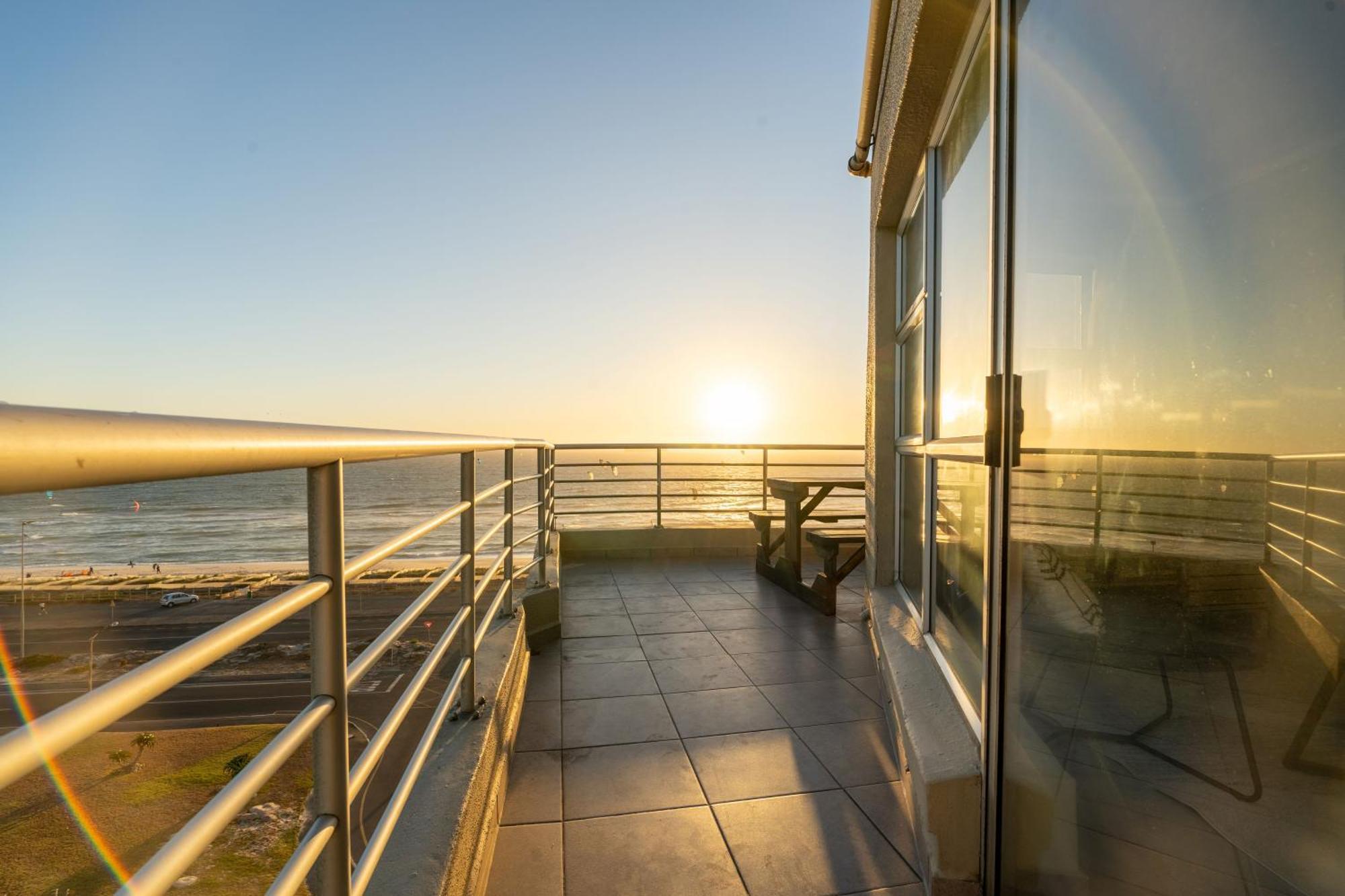 Ekapa-beachfront In Blouberg Apartment *